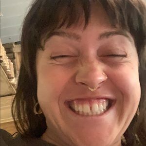 Meet your Posher, Jillian